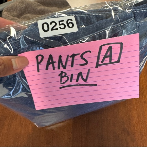 True Religion  Blue Straight Leg Distressed Denim Classic Stitch Jeans Size 34 - Picture 16 of 16